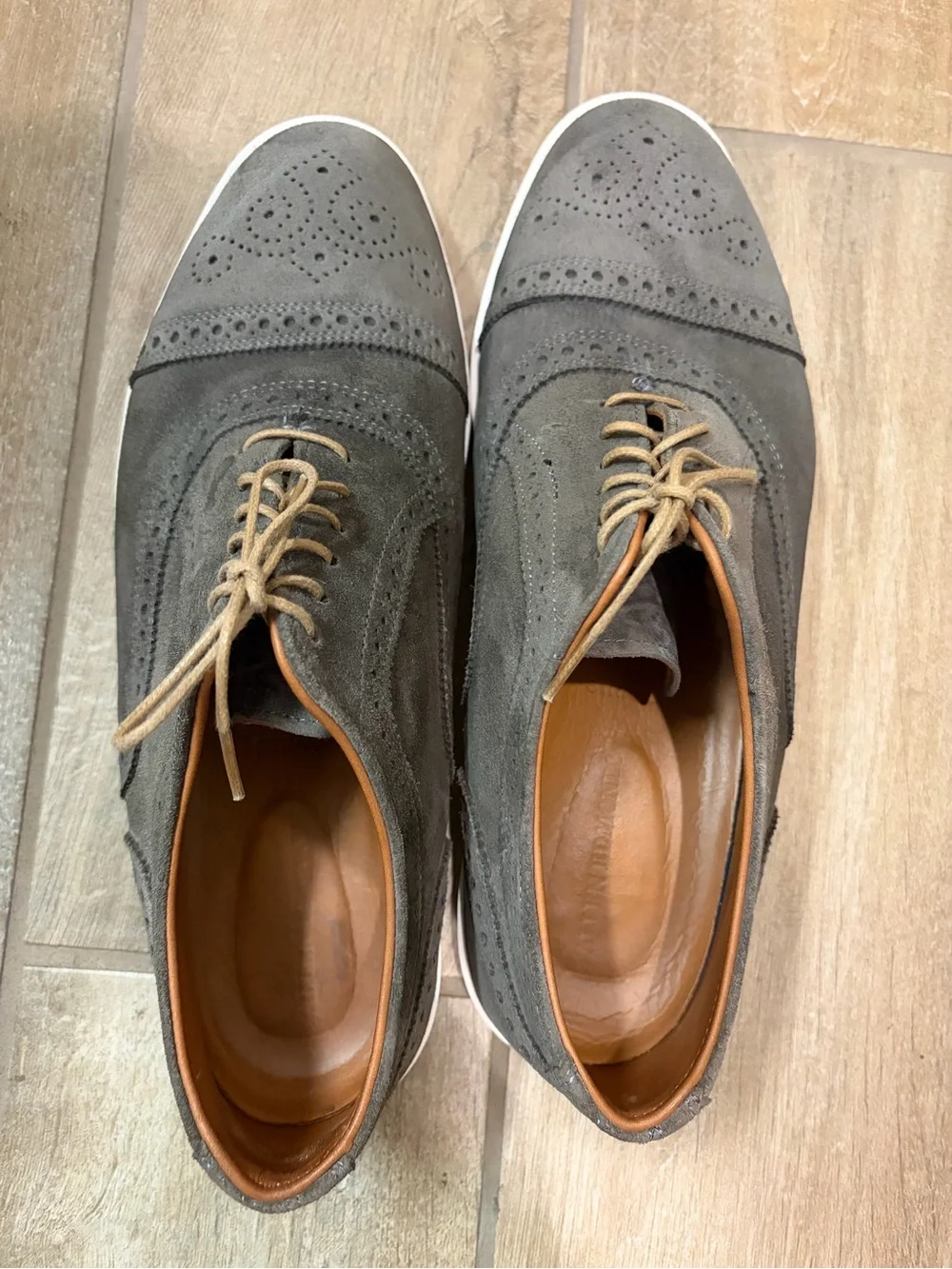 Allen Edmonds Strand Oxford Dress Sneaker in grey suede size 9 men’s EEE